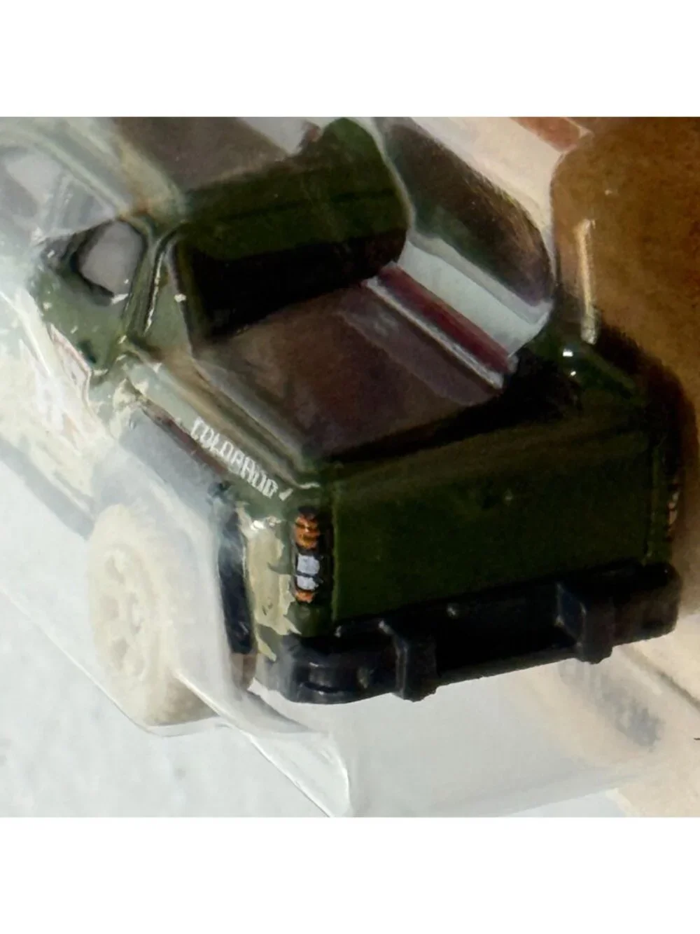 Matchbox 2016 Chevy Colorado Xtreme Pickup Truck Green 1:64 5/125